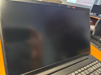 Predam notebook Lenovo V15 G2 - 3