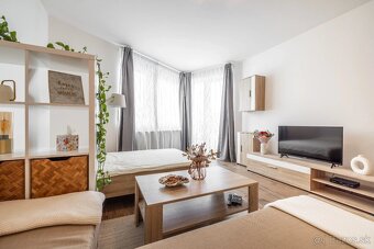 Realitný kancelária REALADR s.r.o. - 3