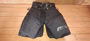 Hokejová výstroj - 3