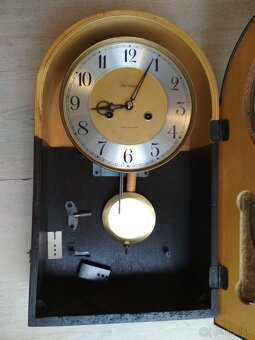 Starožitné hodiny Jantar - 3