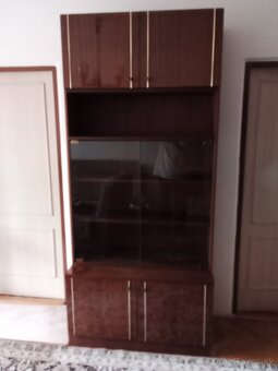 Darujem obývaciu stenu - 3