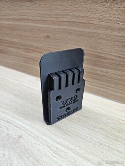 Stanley V20 drziak na aku naradie - 3