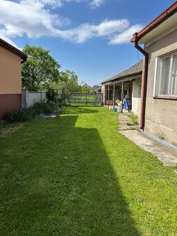 4 izbový RD na 1077 m2 pozemku v obci Jurová neďaleko od DS - 3