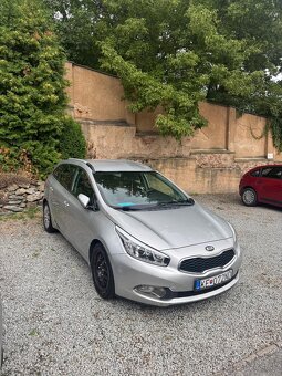 Predam kia ceed 1.6 crdi - 3