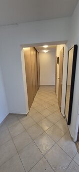 Prenájom 2 izb bytu Lamac Heyrovskeho - 3