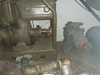 Predám vojenský motor z elektrocentrály - 3