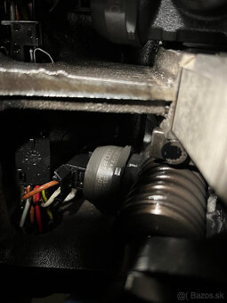 TRISKA 038130073AG/AQ - 3