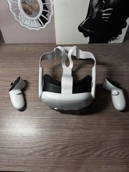 Meta Quest 3 (128 GB) - 3