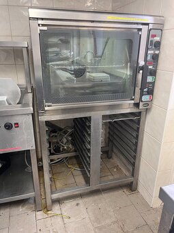 Konvektomat značky UNOX - 3