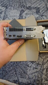 Sapphire HD 7950 3gb - 3