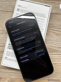 Apple iPhone 16 black 128gb - 3