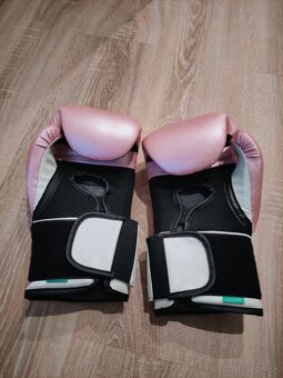 Boxerské rukavice Everlast Pro Style - 3