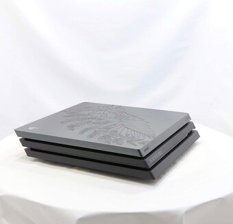 PS4 Pro The Last of Us - 3