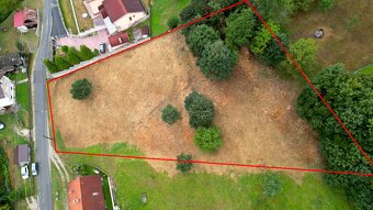 Petrovice – 3.400 m2 STAVEBNÝ POZEMOK NA RODINNÝ DOM pri BY - 3