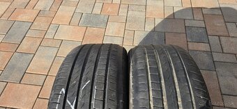 255/45 R20 101W - 3