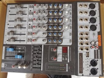 Predám Mixážny pult MC8002QUSB - 3
