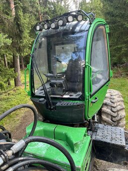 Prodám HARVESTOR JOHN DEER 1470 E - 3