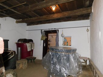 Romantický viničný domček . - 3