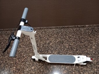 elektrická kolobežka - Leqi A9 (Leqismart), biela - 3