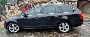 Skoda octavia Combi 2.0 tdi 4x4 110kw elegance - 3