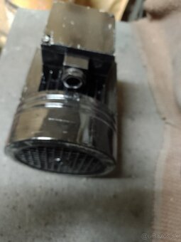 Predam elektromotor 0,55kw. - 3