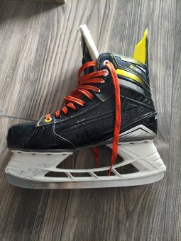 Bauer Supreme S25 - 3