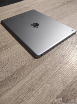 9,7" tablet iPad 6 gen / 128GB TOP stav+klávesnica - 3