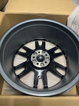 Volvo XC 19” alu disky Achilles - 3