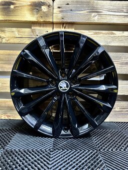 Škoda Superb III - 4x orig. ALU Trinity 5x112 R19 - 3