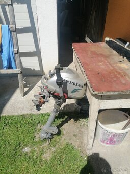Motor na čln 2.3 honda - 3