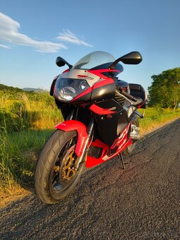 Aprilia rsv 1000 mille - 3