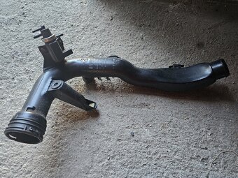 Tlaková trubka/ hadica na intercooler VW Passat 1.9 TDI - 3