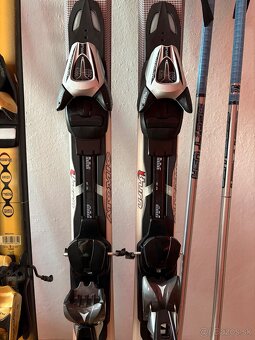 Lyže Atomic a Rossignol s viazanim - 3