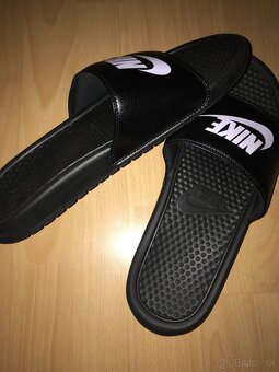 ŠĽAPKY NIKE BENASSI JDI veľ. 45 (UK 10) + darček - 3
