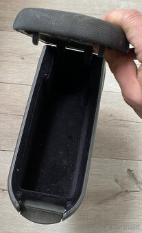 Lakťová opierka na Škoda Octavia 1 šedá - 3