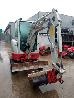TAKEUCHI TB325R DIESEL - mini bager - 3