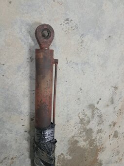 Hydraulický piest - 3