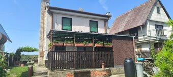 Predám celoročne obývateľnú murovanú vínnu chatu - 3