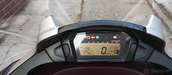 Honda Integra 700dct - 3