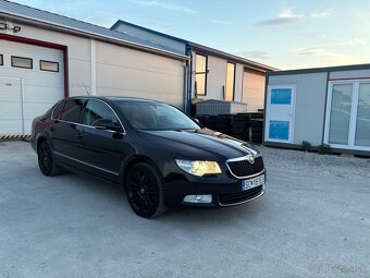 Škoda Superb 3.6 v6 Individual - 3