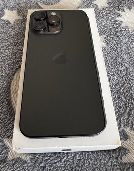iPhone 15 Pro Max, Black Titanium, 512GB - 3