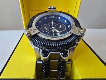 Invicta Python - 3