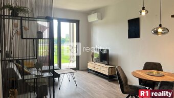 Na prenájom 2 izbový byt 45 m2 + terasa 15 m2 + 30 m2 predzá - 3