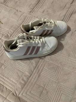 Botasky adidas - 3