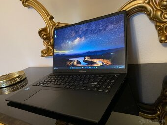 Asus Vivobook Go 15 E1504GA-BQ133WS Top stavako nové. - 3