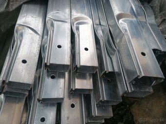 Konstrukcia skelet ram na obytny kontajner 6x3x2,8m - 3