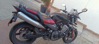 Honda CB 900F - 3