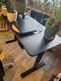 Elektricky stol AlzaErgo - 3