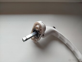 Bezpečnostné kľučky na okná - 3