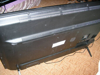 Predam LED televizor - 3